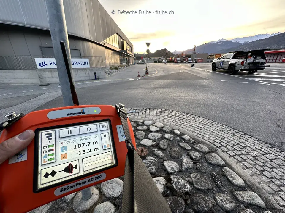 Corrélateur acoustique utilisé lors d’une recherche dans une rue